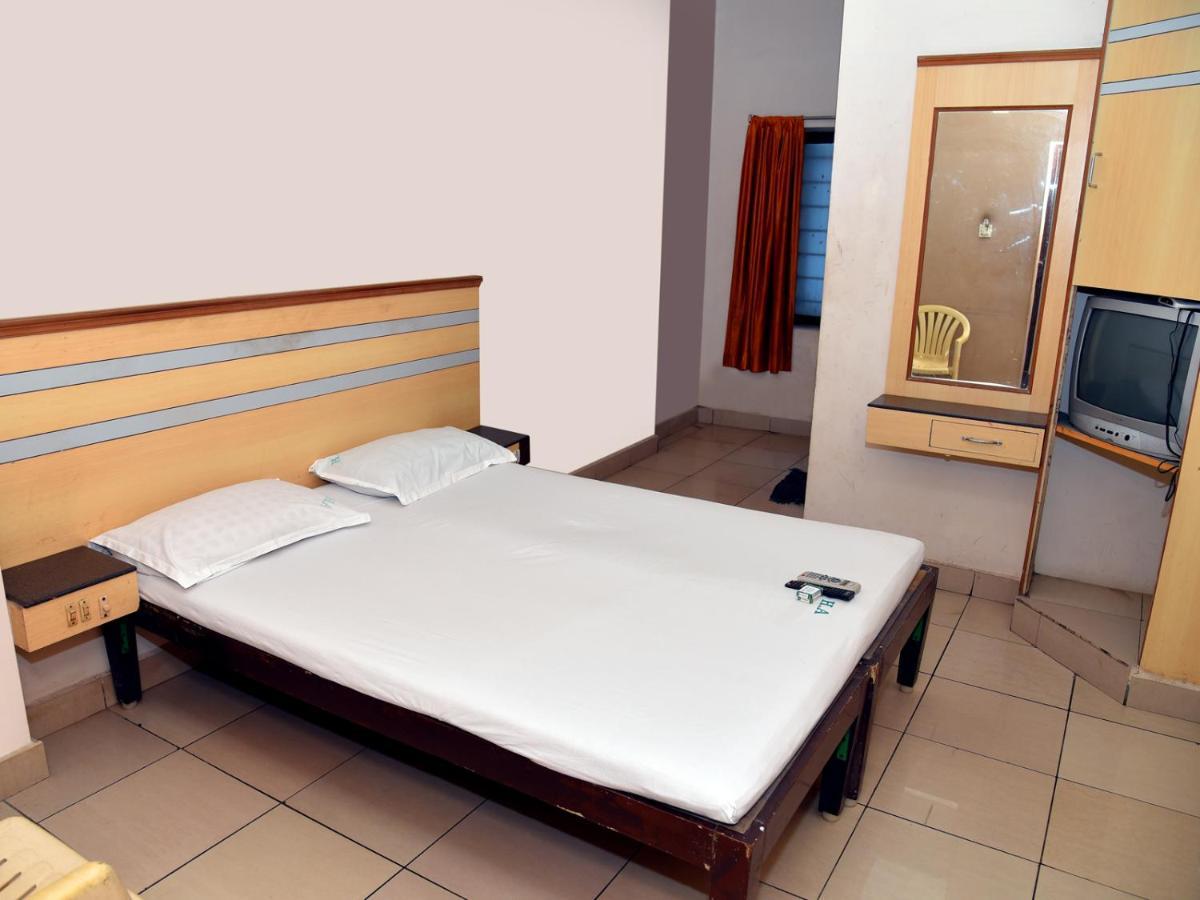 Hotel Aditya Ποντισερί Εξωτερικό φωτογραφία